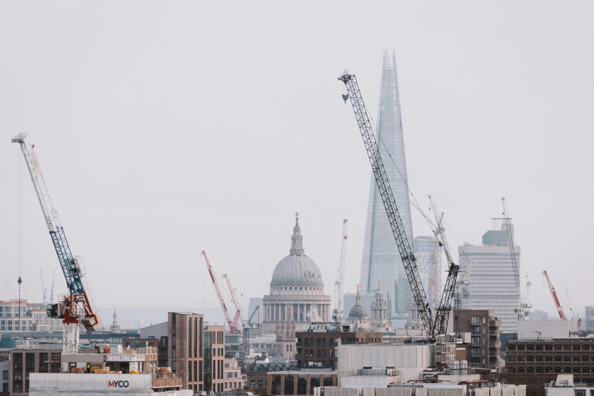 henrique-ferreira-ES2M-6-hkcg-unsplash